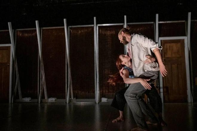 义我们如此生活|一周推荐pg电子网站以冬天的名(图20) 义我们如此生活|一周推荐pg电子网站以冬天的名(图20)